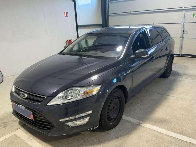 Grau Gebraucht 2012 Ford Mondeo Titanium Kombi | 11.999 € - Bild 1/4