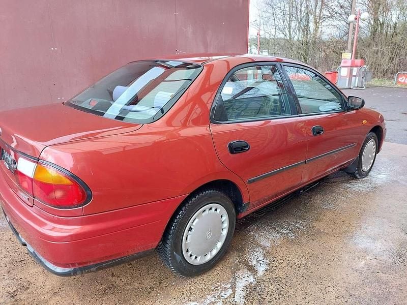 Gebraucht Mazda 323 88 PS (64 kW) 1997 Other Limousine