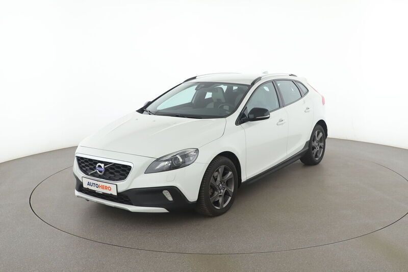 Weiß Gebraucht 2014 Volvo V40 CC Summum Kombi | 14.050 € (Teuer) - Bild 1/4