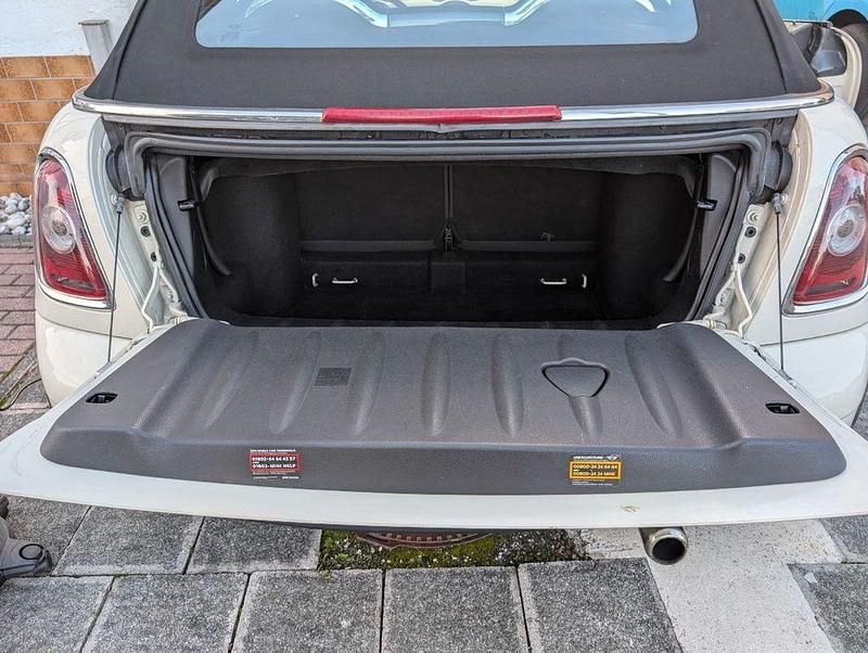 Gebraucht Mini Cooper Cabriolet 120 PS (88 kW) 2009 Weiß Cabrio