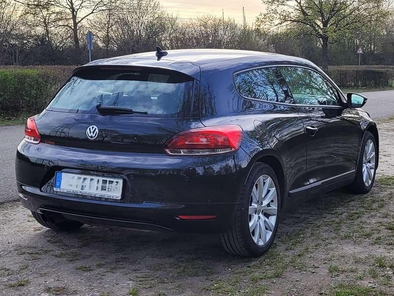 Second-hand VW Scirocco 140 CP (102 kW) 2012 Negru Coupe