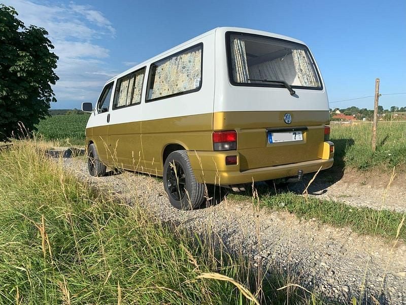 Gebraucht VW T4 102 PS (75 kW) 1998 Gold Van