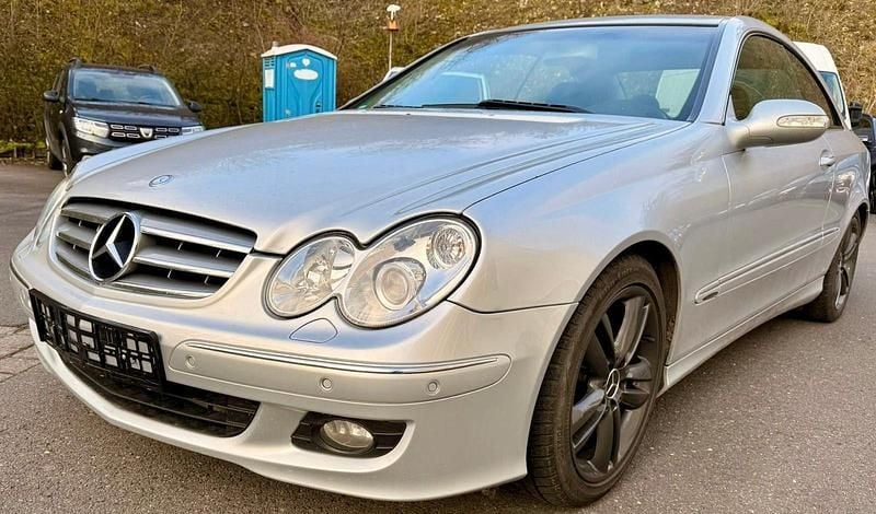 Gebraucht Mercedes CLK280 231 PS (169 kW) 2005 Silber Coupé