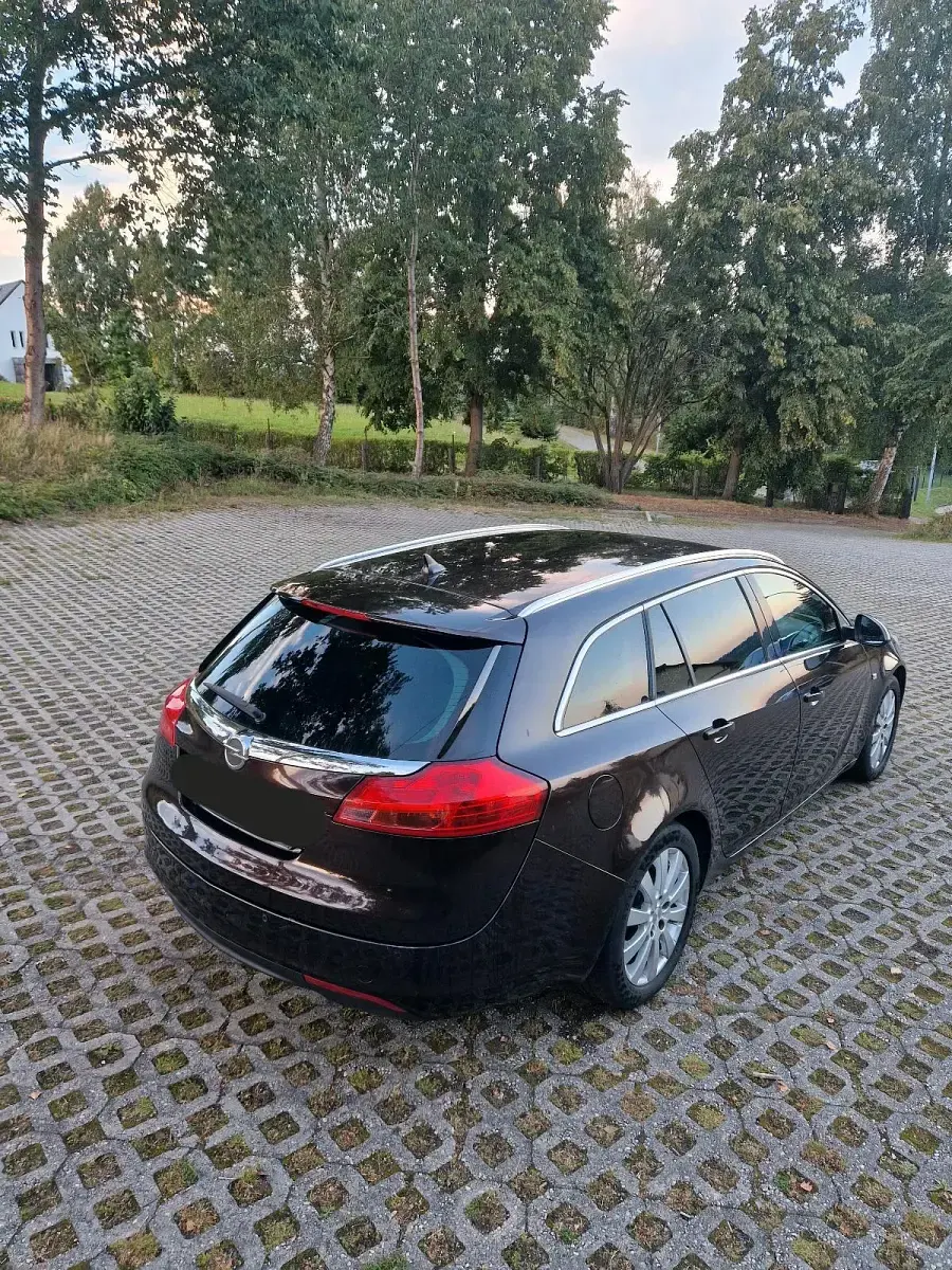 Gebraucht Opel Insignia 160 PS (117 kW) 2011 Braun Kombi