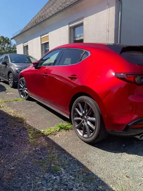 Gebraucht Mazda 3 Selection 179 PS (131 kW) 2020 Rot Limousine