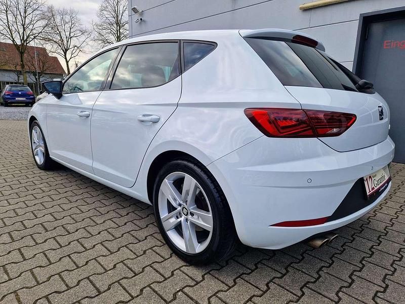 Usata Seat Leon FR 150 CV (110 kW) 2018 Bianco Berlina