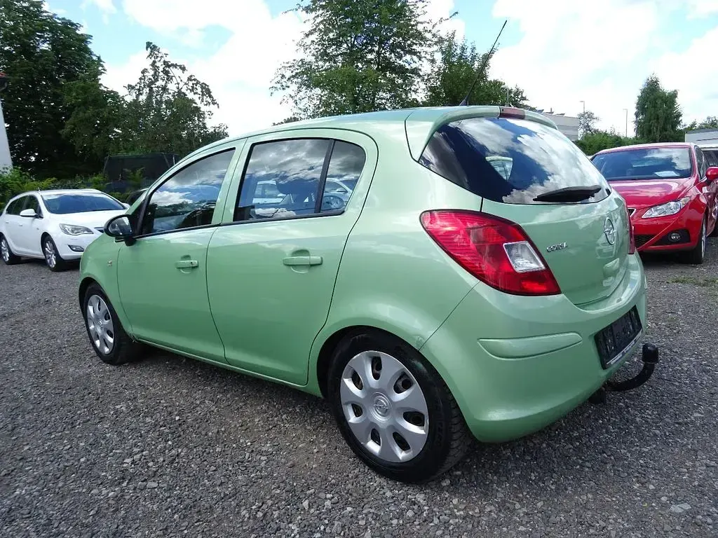 Gebraucht Opel Corsa Edition 80 PS (58 kW) 2008 Grün Kleinwagen