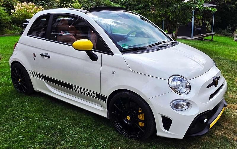 Gebraucht Abarth 595 Competizione 241 PS (177 kW) 2020 Weiß Cabrio