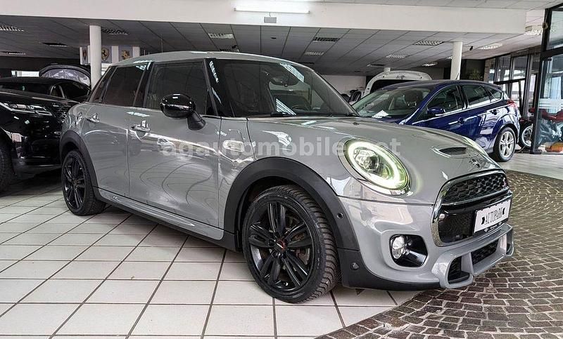 Grau Gebraucht 2019 Mini Cooper SD Kleinwagen | 16.999 € (Fairer Preis) - Bild 1/4