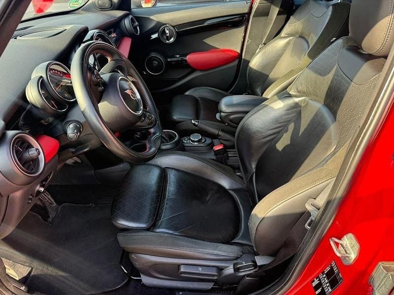 Gebraucht Mini Cooper S Sport 192 PS (141 kW) 2015 Rot Kleinwagen