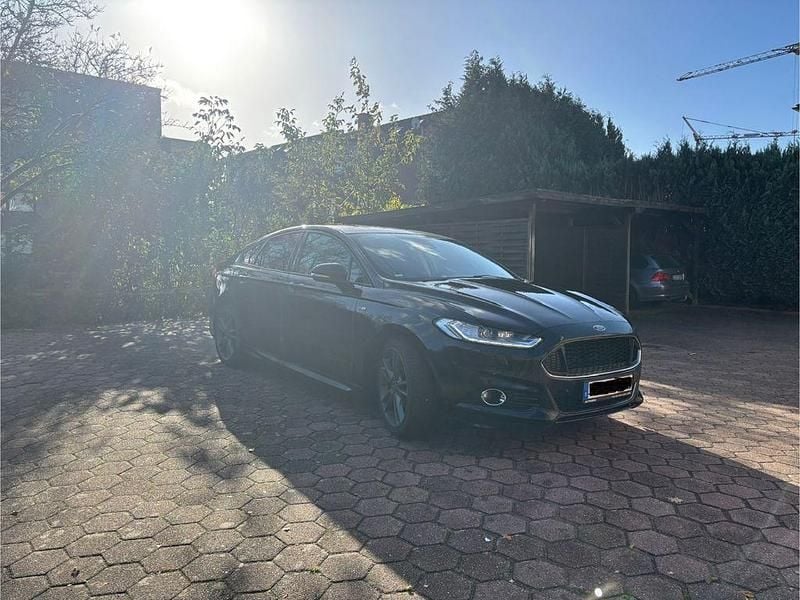 Gebraucht Ford Mondeo ST-Line 241 PS (177 kW) 2017 Schwarz Limousine