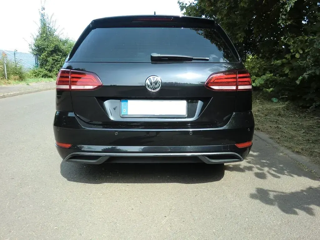 Gebraucht VW Golf VII Join 150 PS (110 kW) 2018 Schwarz Kombi