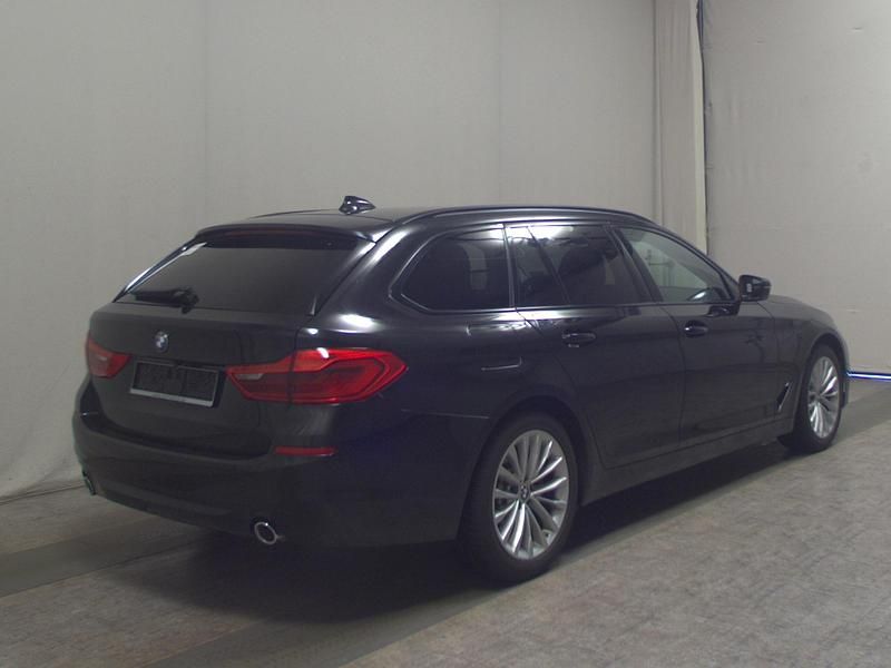 Gebraucht BMW 520 Performance 190 PS (139 kW) 2019 Schwarz Kombi