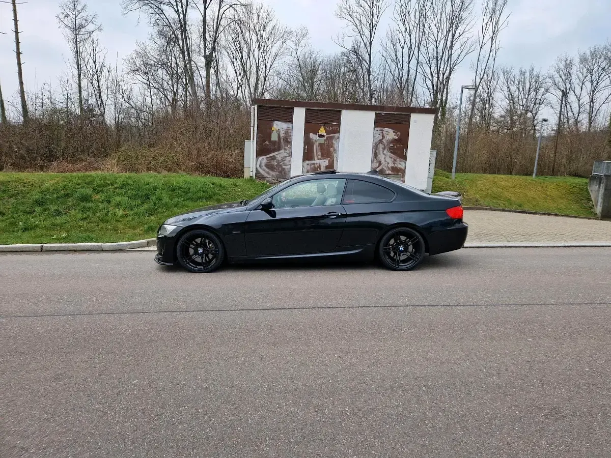 Gebraucht BMW 335 Performance 306 PS (225 kW) 2011 Schwarz Coupé