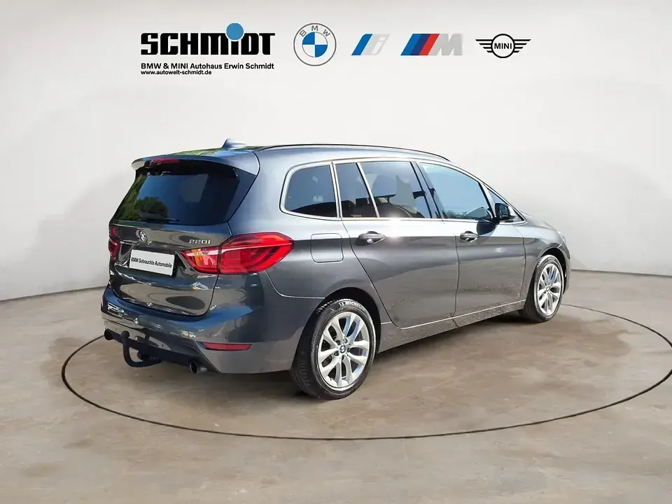 Gebraucht BMW 220 Gran Tourer Advantage 192 PS (141 kW) 2017 Mineralgrau Van / Kleinbus