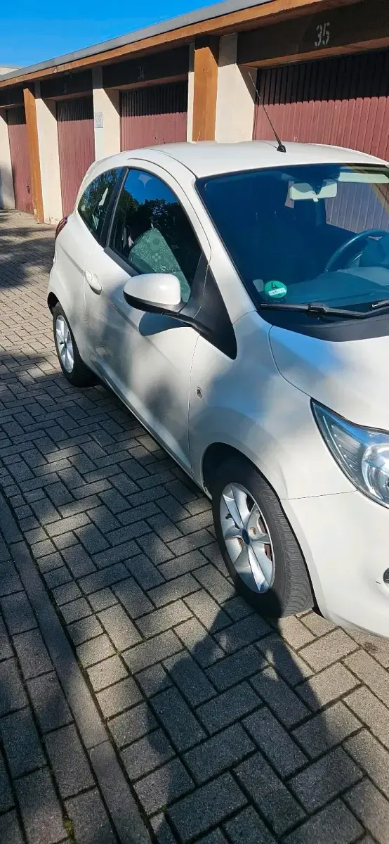 Gebraucht Ford Ka 69 PS (50 kW) 2013 Weiß Kleinwagen