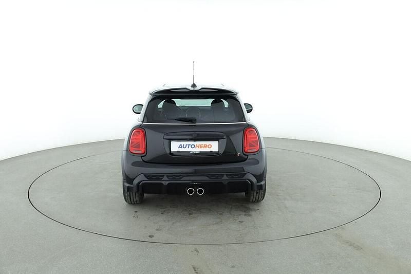 Gebraucht Mini John Cooper Works 178 PS (130 kW) 2021 Schwarz Kleinwagen