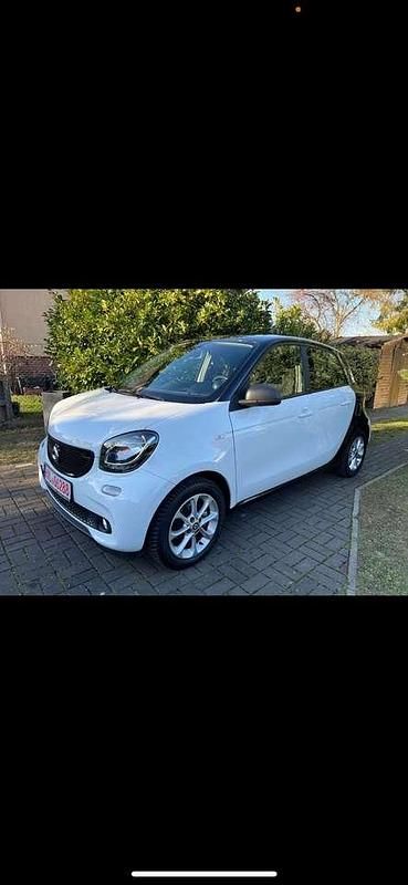 Używany Smart ForFour Electric Drive 60 kW (82 KM) 2018 Czarny Hatchback