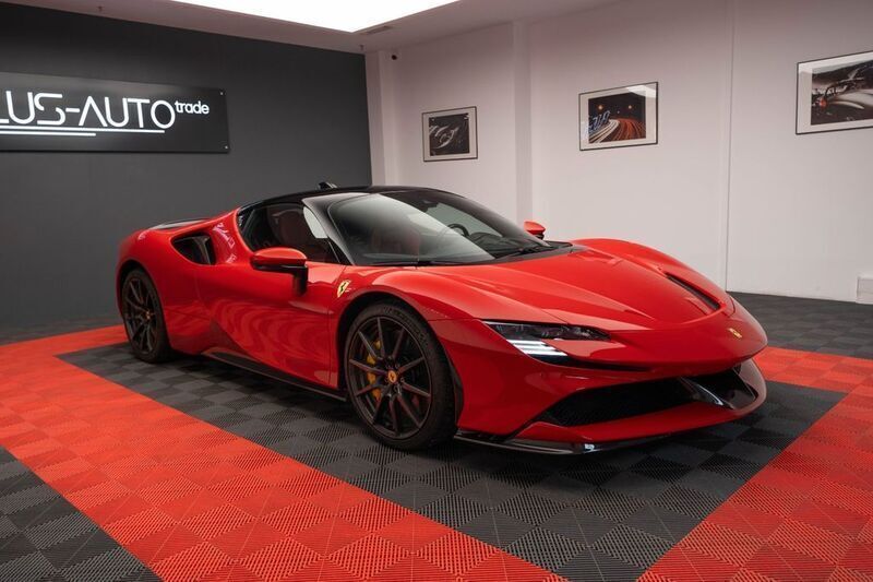 Rot Gebraucht 2023 Ferrari SF90 | 403.407 € - Bild 1/4