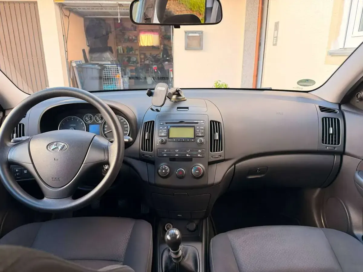 Gebraucht Hyundai i30 Edition+ 109 PS (80 kW) 2008 Silber Limousine
