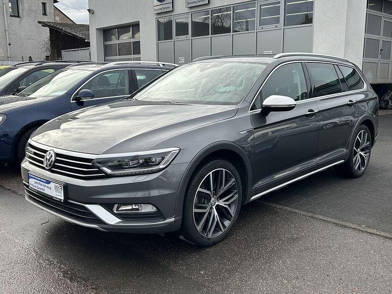 Gebraucht VW Passat Alltrack 190 PS (139 kW) 2017 Indiumgrau metallic Kombi