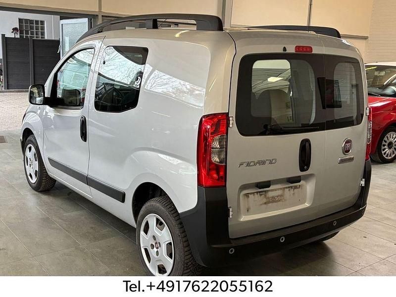 Gebraucht Fiat Fiorino 80 PS (58 kW) 2019 Grau Van / Kleinbus