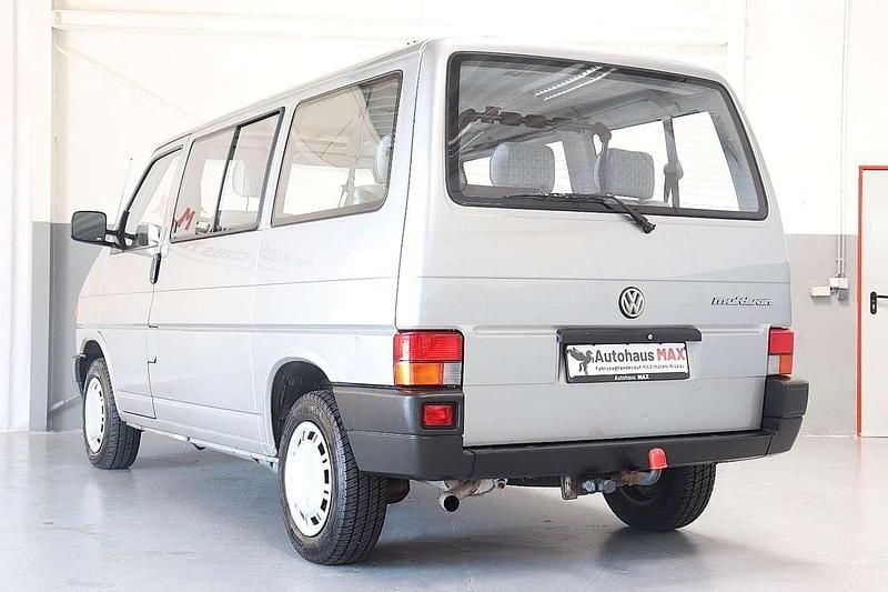 Usado VW Multivan 110 HP (80 kW) 1992 Cinzento Monovolume