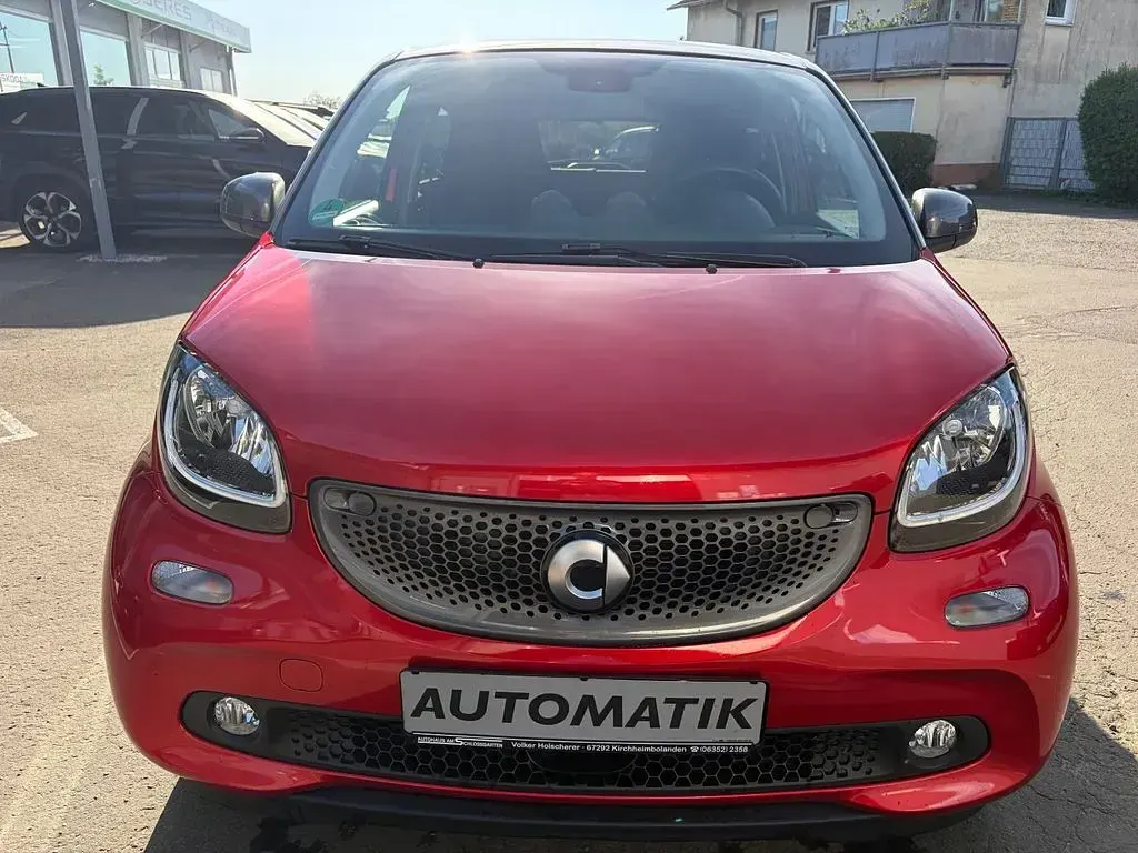 Second-hand Smart ForFour Passion 90 CP (66 kW) 2018 Roșu Hatchback