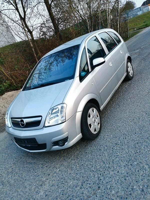 Gebraucht Opel Meriva 100 PS (73 kW) 2007 Silber Van / Kleinbus