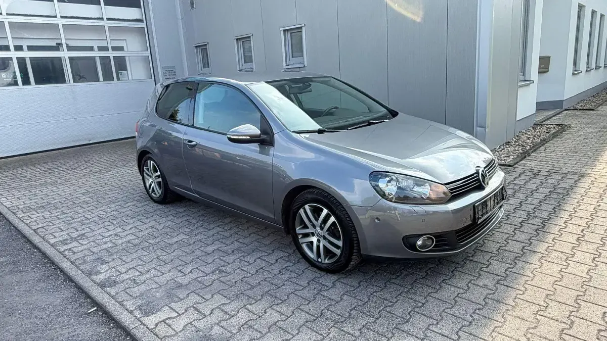 Gebraucht VW Golf Comfortline 110 PS (80 kW) 2009 Grau Coupé