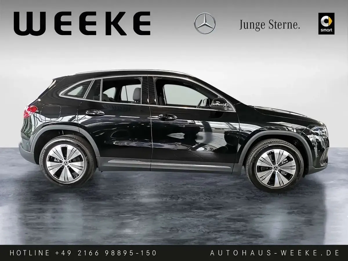 Gebraucht Mercedes EQA300 Progressive 167 kW (228 PS) 2025 Schwarz SUV
