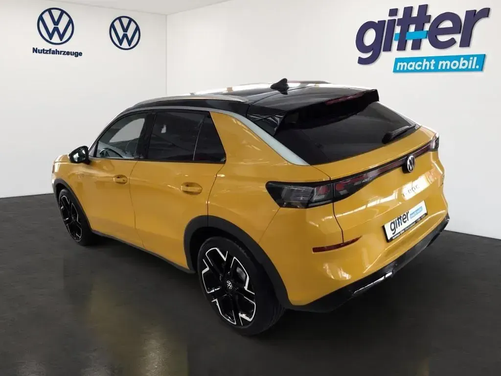 Neu VW T-Roc R-line 150 PS (110 kW) 2026 Gelb SUV