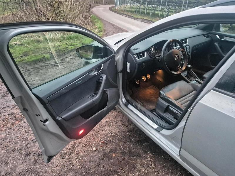 Gebraucht Skoda Octavia RS 184 PS (135 kW) 2014 Weiß Kleinwagen