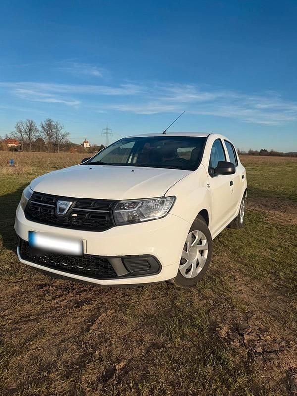 Gebraucht Dacia Sandero 73 PS (53 kW) 2017 Weiß Kleinwagen