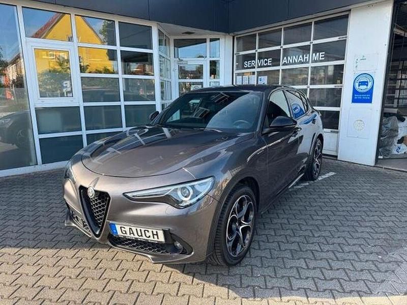 Gebraucht Alfa Romeo Stelvio Veloce 209 PS (153 kW) 2022 Grau SUV