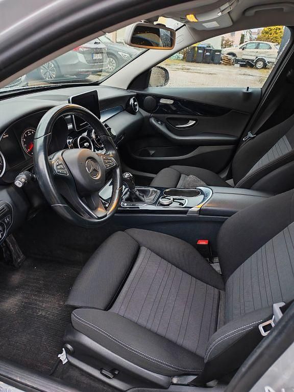 Gebraucht Mercedes C180 156 PS (114 kW) 2014 Limousine