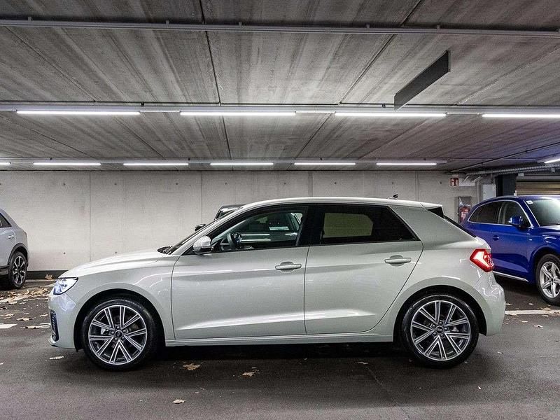 Gebraucht Audi A1 Advanced Plus 116 PS (85 kW) 2025 Tausilber metallic Limousine
