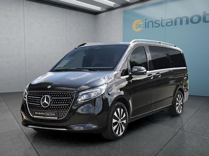 Schwarz Gebraucht 2024 Mercedes V300 Van / Kleinbus | 75.199 € (Teuer) - Bild 1/4