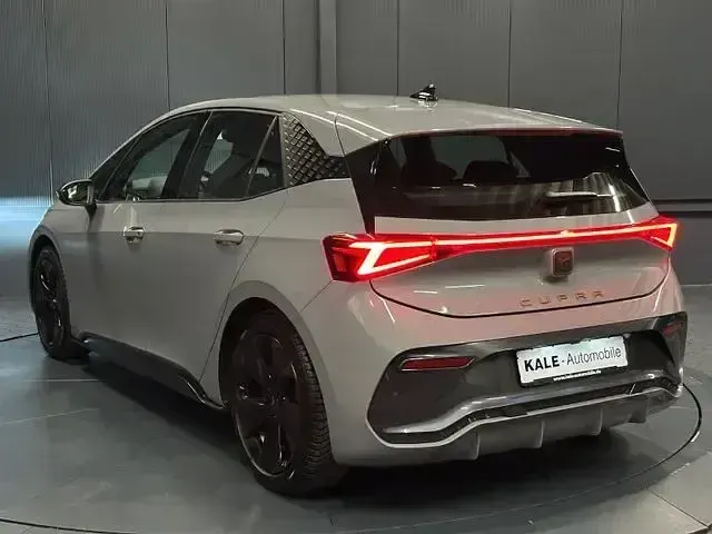 Usata Cupra Born 150 kW (204 CV) 2023 Grigio Utilitaria
