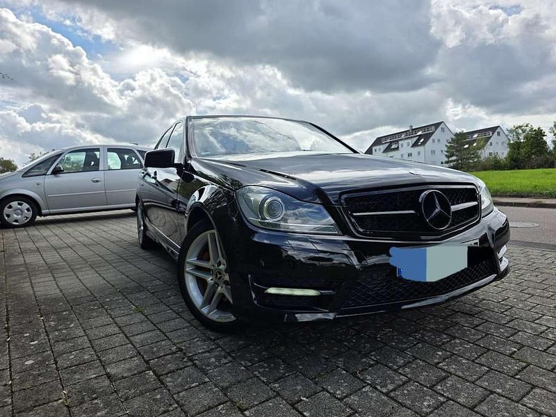 Schwarz Gebraucht 2013 Mercedes C350 Avantgarde Limousine | 14.000 € (Fairer Preis) - Bild 1/4