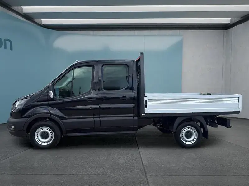 Neu Ford Transit 131 PS (96 kW) 2026 Schwarz Van / Kleinbus