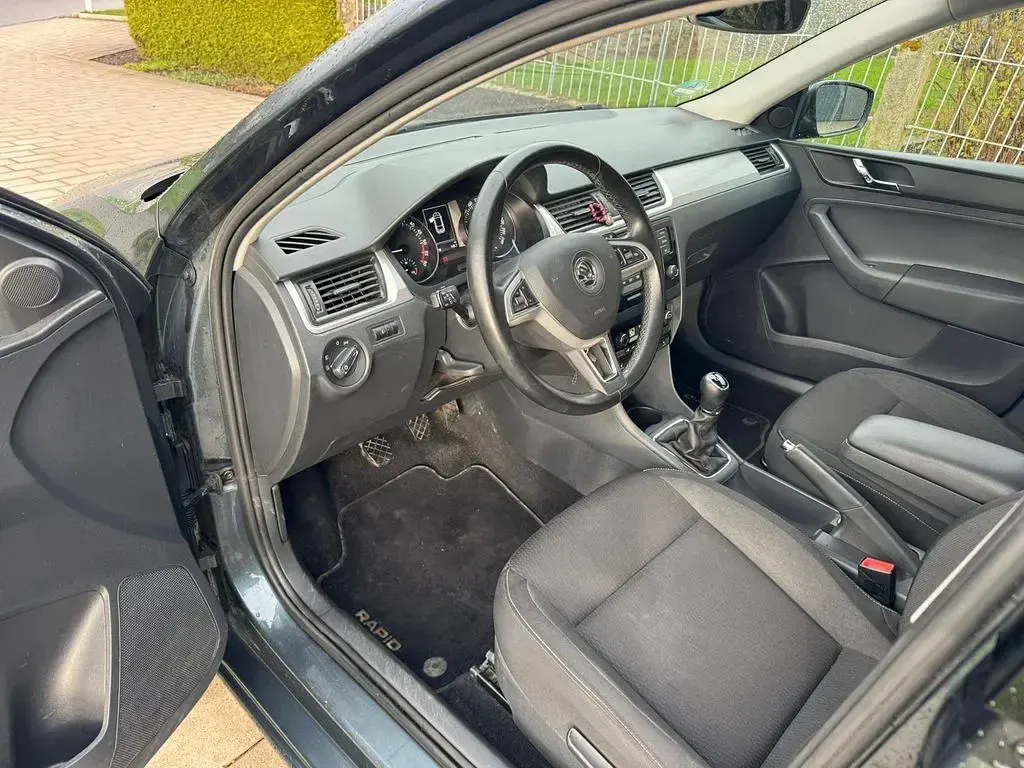 Gebraucht Skoda Rapid Active 90 PS (66 kW) 2016 Kleinwagen