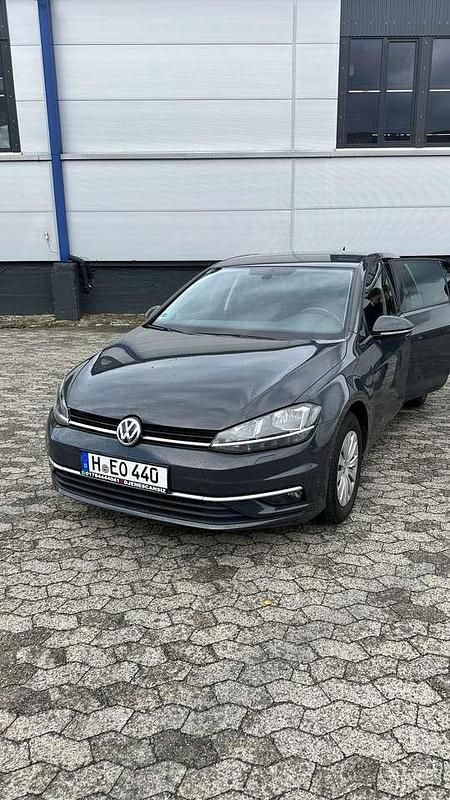 Gebraucht VW Golf VII Sound 86 PS (63 kW) 2017 Grau Kleinwagen