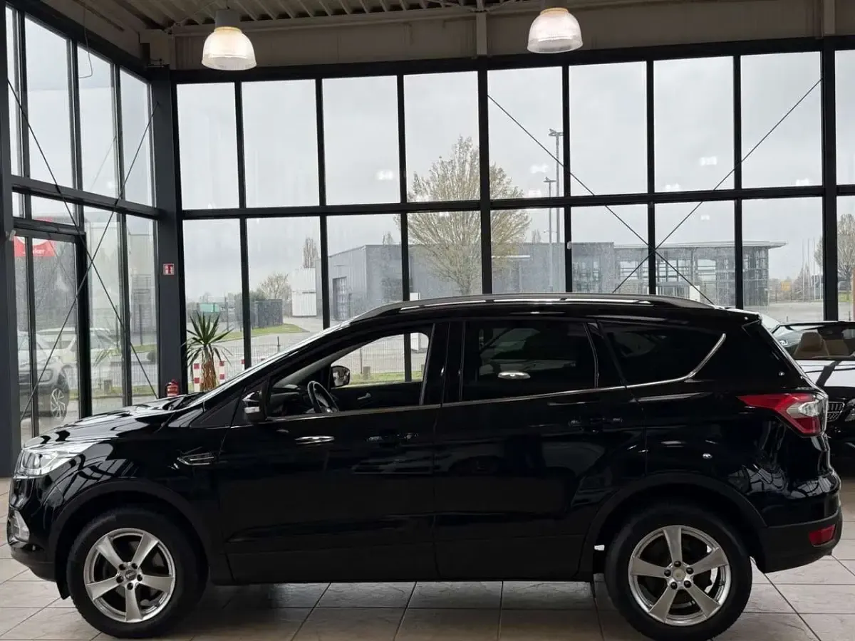 Gebraucht Ford Kuga Cool & Connect 150 PS (110 kW) 2020 Schwarz SUV