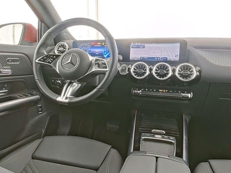 Gebraucht Mercedes EQA250+ Progressive 139 kW (190 PS) 2024 Rot SUV