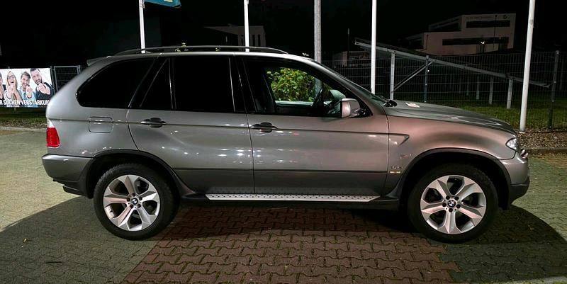 Grau Gebraucht 2006 BMW X5 SUV | 4.999 € (Guter Preis) - Bild 1/4