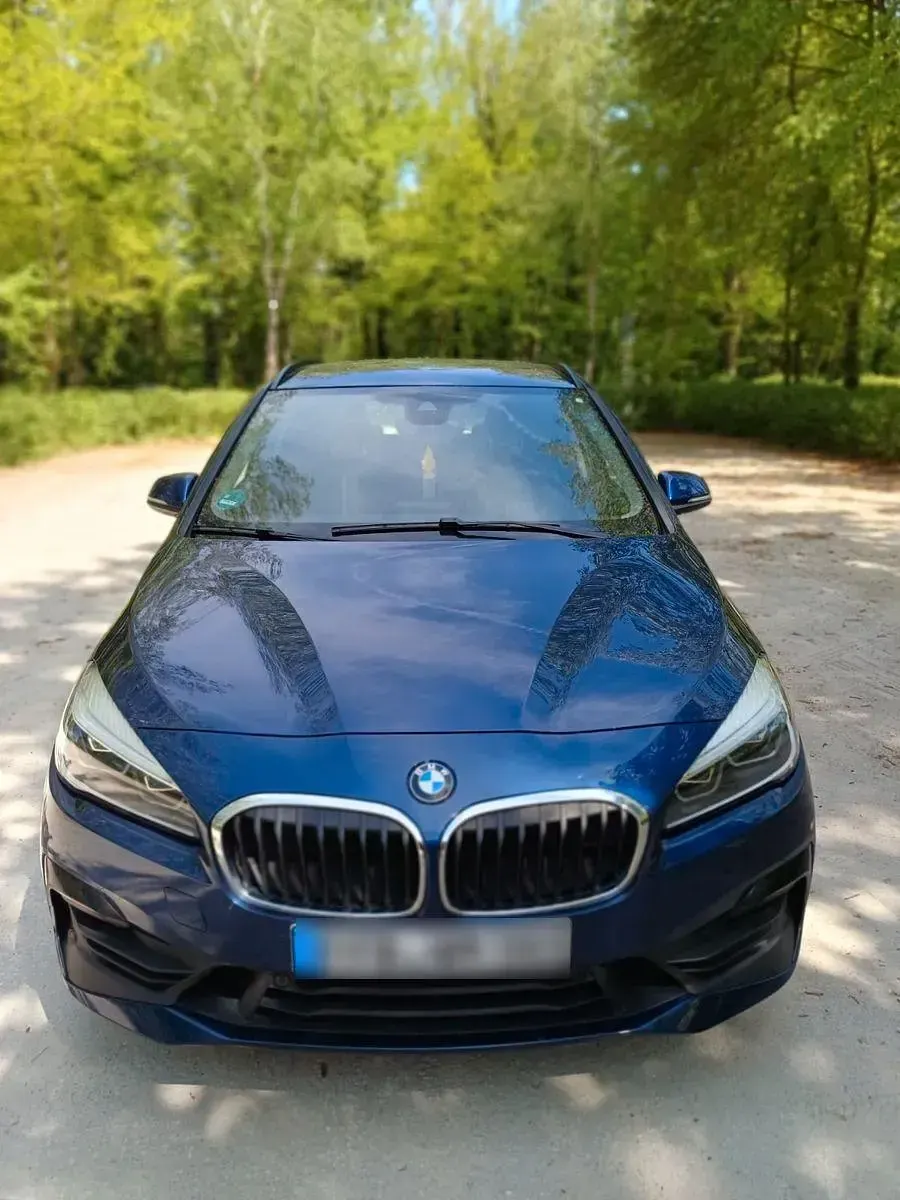 Gebraucht BMW 218 Active Tourer Sport Line 150 PS (110 kW) 2021 Blau Van / Kleinbus