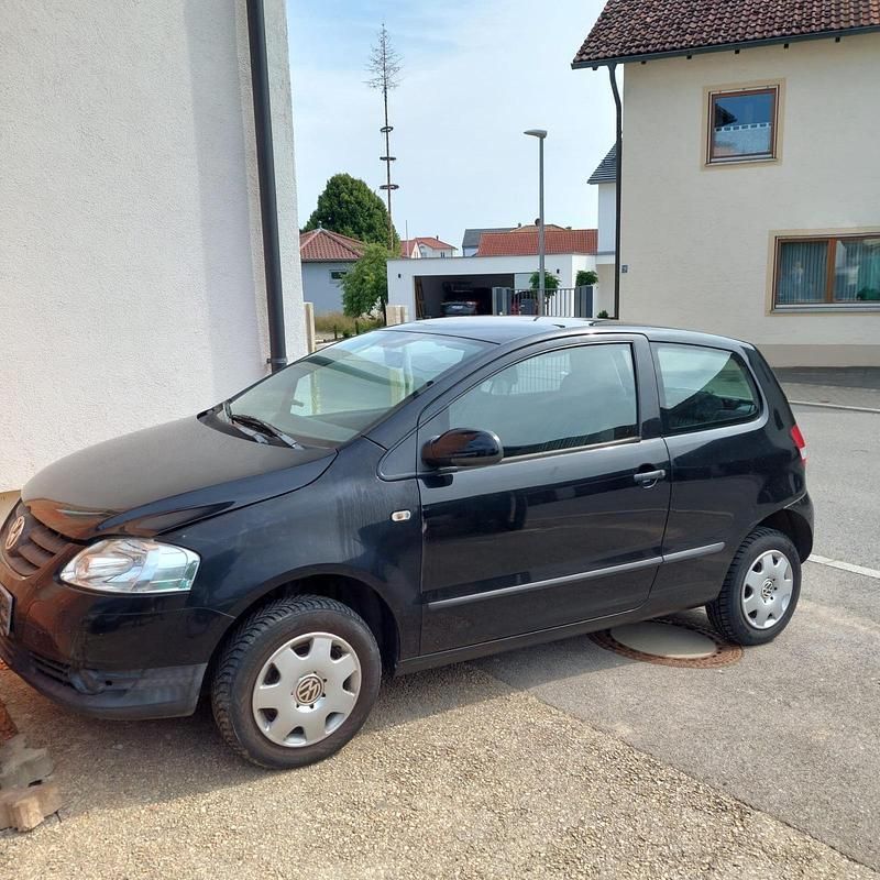 Schwarz Gebraucht 2006 VW Fox Kleinwagen | 850 € (Superpreis) - Bild 1/4