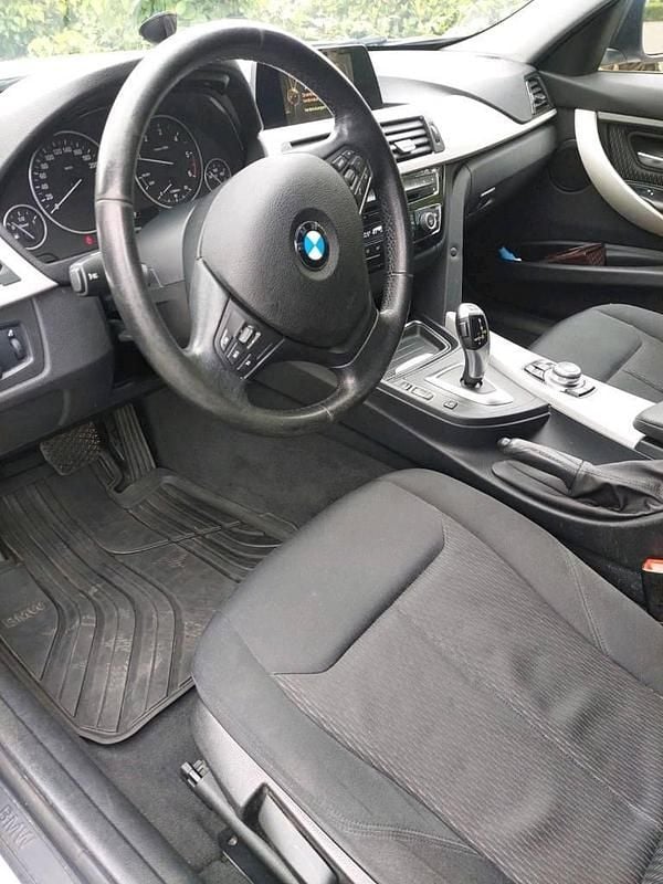 Second-hand BMW 320 190 CP (139 kW) 2016 Argintiu Break