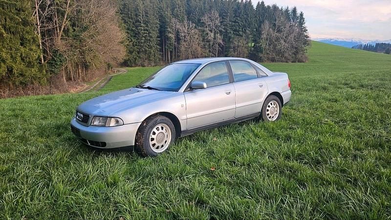 Gebraucht Audi A4 S-Line 150 PS (110 kW) 1998 Silber Limousine